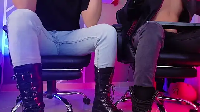 Chat XXX ao vivo de AngeloandEdward