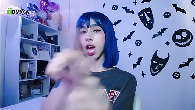 dakota_senju Chat XXX in diretta