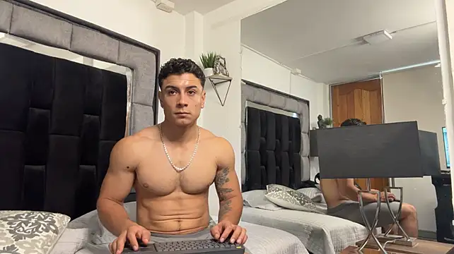 MR_MUSCLE Obrolan Langsung XXX
