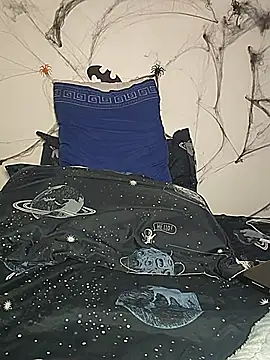 XXX chat uživo modela TonnyBottom