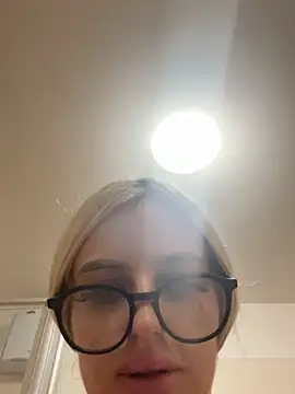 Steffi_Snowbunny Obrolan Langsung XXX
