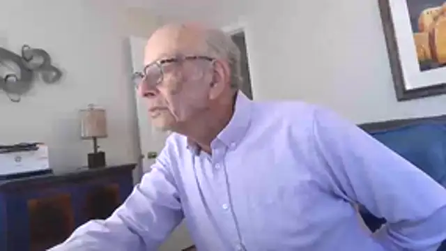 murrayg Live XXX-Chat