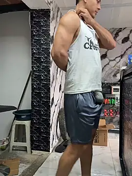 Živý XXX chat Paul22cm-