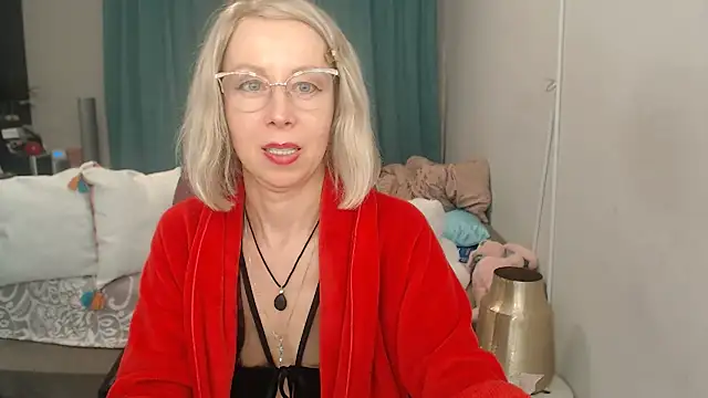 LuxuryNika Chat XXX in diretta
