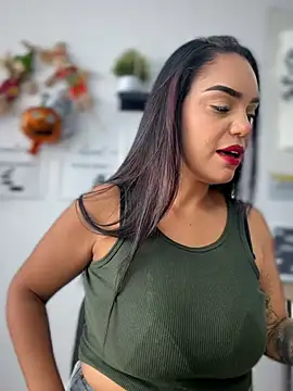 XXX chat uživo modela Sara-77