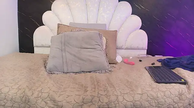 _MiaBrown_'s Live XXX Chat