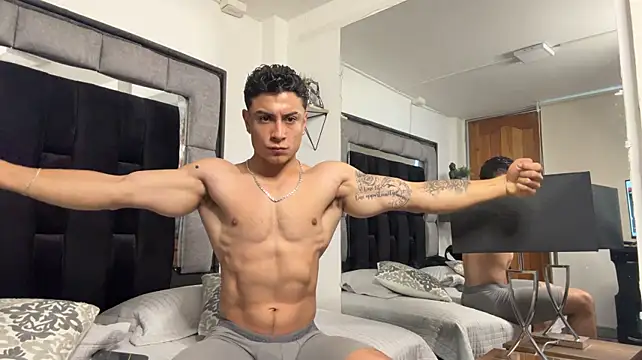 MR_MUSCLE Live XXX Chat