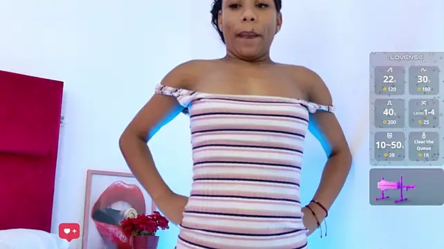 Chat +18 de Erikamoore__ ao vivo