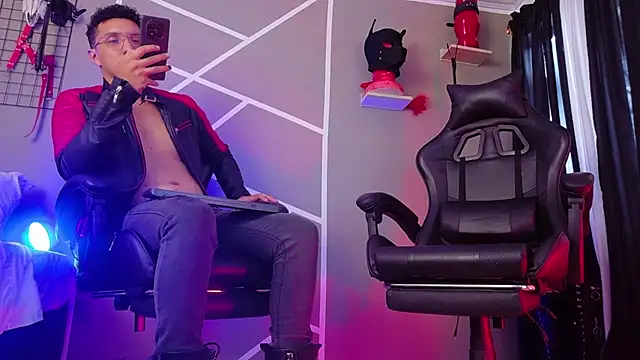 AngeloandEdward – Naživo XXX chat