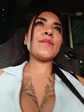 MAYE__13's Live XXX Chat