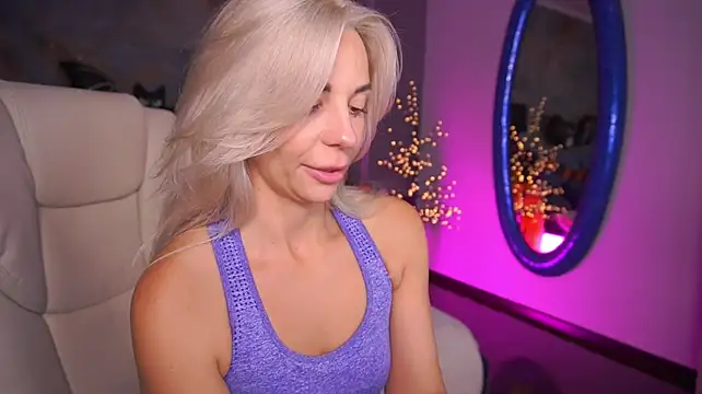 BellaRayyy's Live XXX Chat