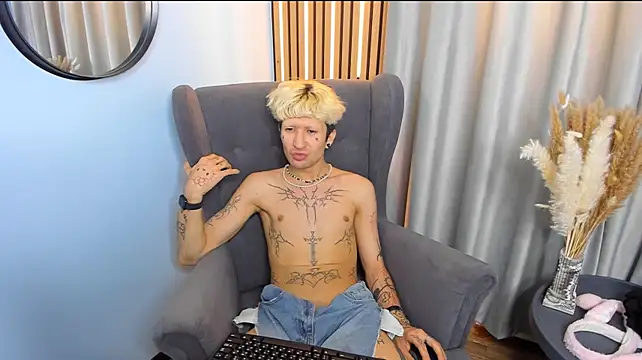 FinnEcho Chat XXX live