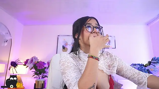 Chat XXX en directo de VioletJoness_