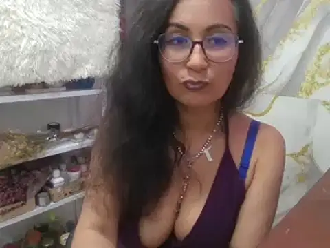 Milf_vianca 라이브 XXX 채팅