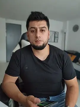 Chat +18 de jnilu1227 ao vivo