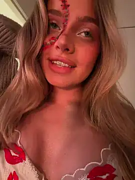 Silvi_-_-'s Live XXX Chat
