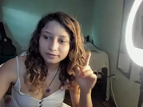 AnnieLorin's Live XXX Chat