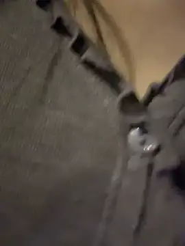 Živý XXX chat nide-laoshi
