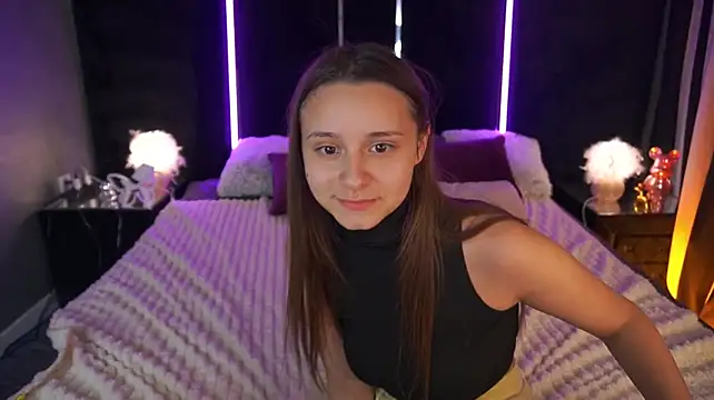 Chatroom XXX en direct de TinyNatalie