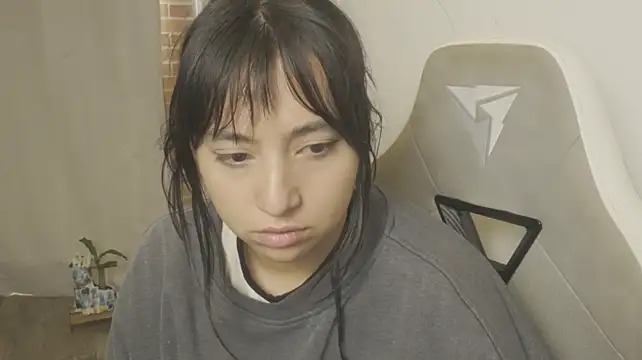 Chat XXX ao vivo de EmmitaGarcia