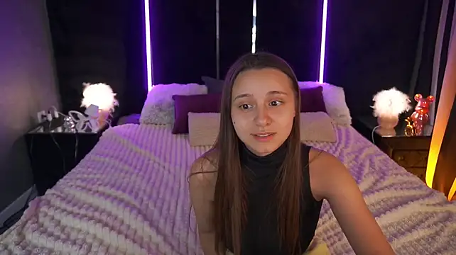 TinyNatalie XXX чат на живо
