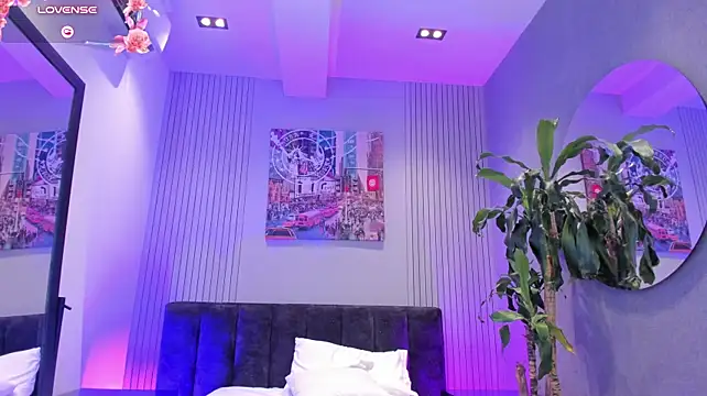Онлайн чат XXX noah_ferrer_