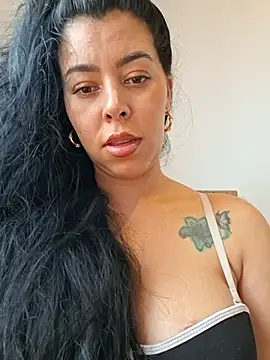 Luiannan Live XXX chat