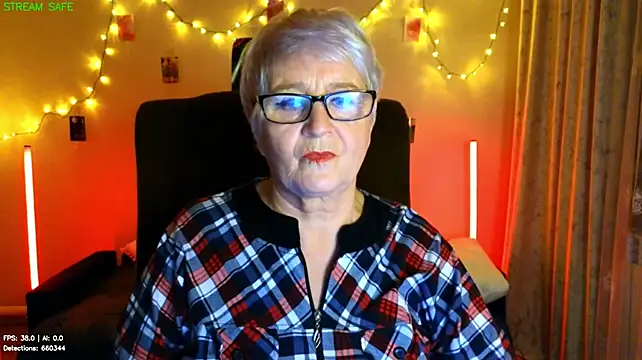 Chatroom XXX en direct de Sandra_Snowflake
