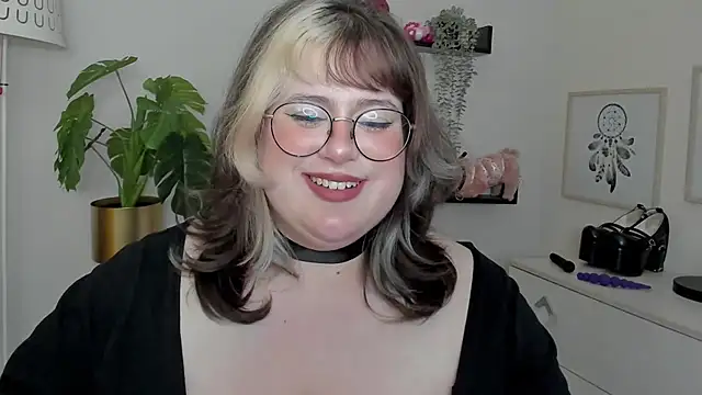 OpheliaLush's Live XXX Chat