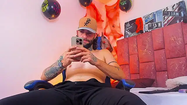ALPHA_MASTER1 élő XXX-chatje
