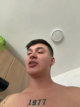 XXX chat uživo modela Christopher_strongg
