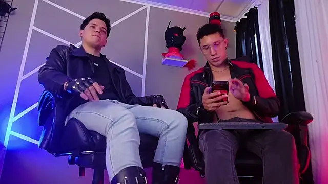 AngeloandEdward 라이브 XXX 채팅