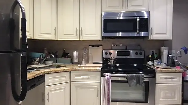 BigGuyMuscle live XXX chat