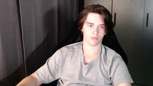 XXX chat uživo modela arthur___king