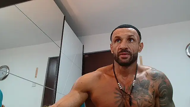 Magnificmuscles89 现场XXX聊天