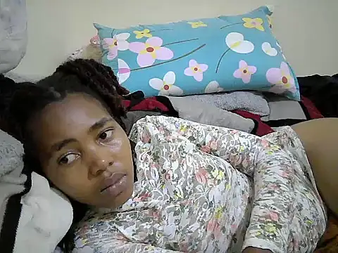 MidnightNala's Live XXX Chat