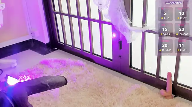Онлайн чат XXX Emily_Harpeer