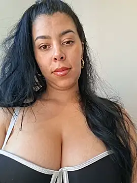 Chat XXX en directo de Luianna