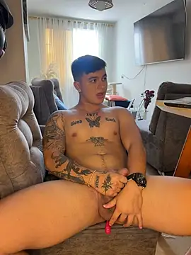 Živý XXX chat Christopher_strongg