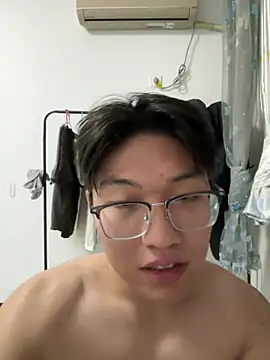 Ycen_ 在線直播表演