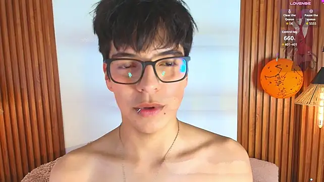Milo_Wolff 现场XXX聊天