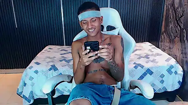 ManSant live XXX chat