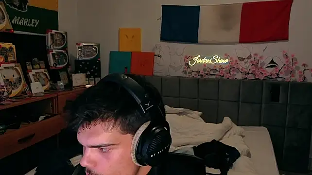 JordanShow Chat XXX in diretta