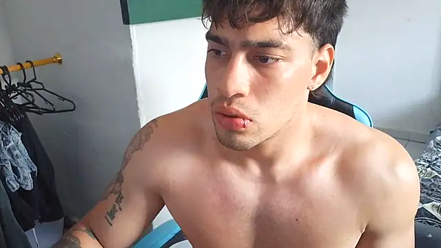 latin_party007's Live XXX Chat