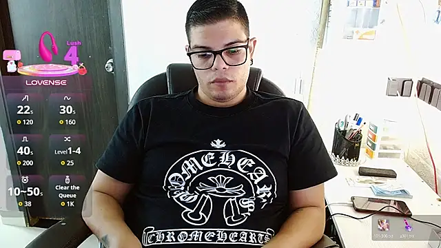 Realjoel01 লাইভ XXX চ্যাট
