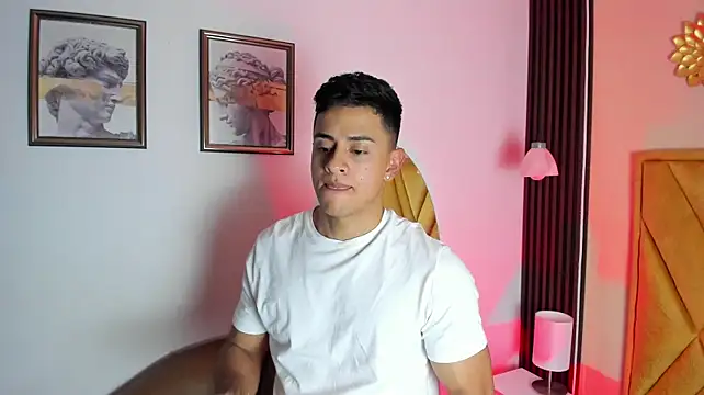 Lucii__ferrのライブXXXチャット