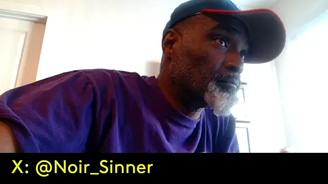 Chat XXX en directo de sinnernoir