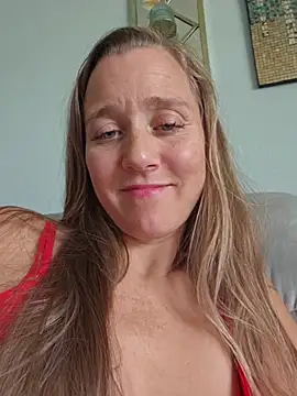 Chat XXX en directo de SkyelarSomer
