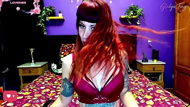 צ'אט XXX בשידור חי של Gladyce_Foxy