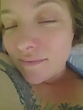 julimonroen Live XXX chat